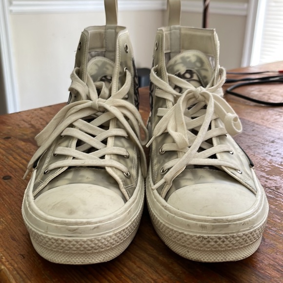 Used (doesn’t come with box) - Picture 2 of 5